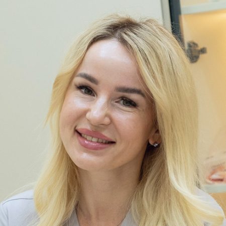 Dr. Victoria Shustova